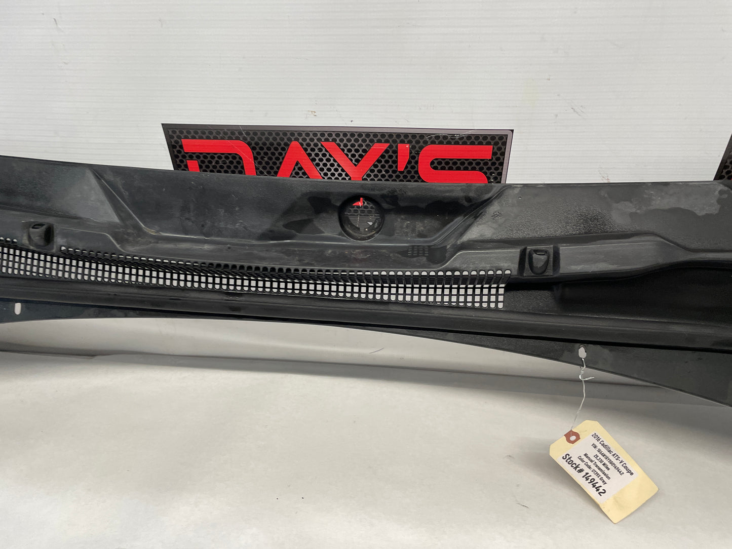 2016 Cadillac ATS-V Front Windshield Upper Cowl Air Inlet Grill Vent Panel OEM - Day's Parts Yard