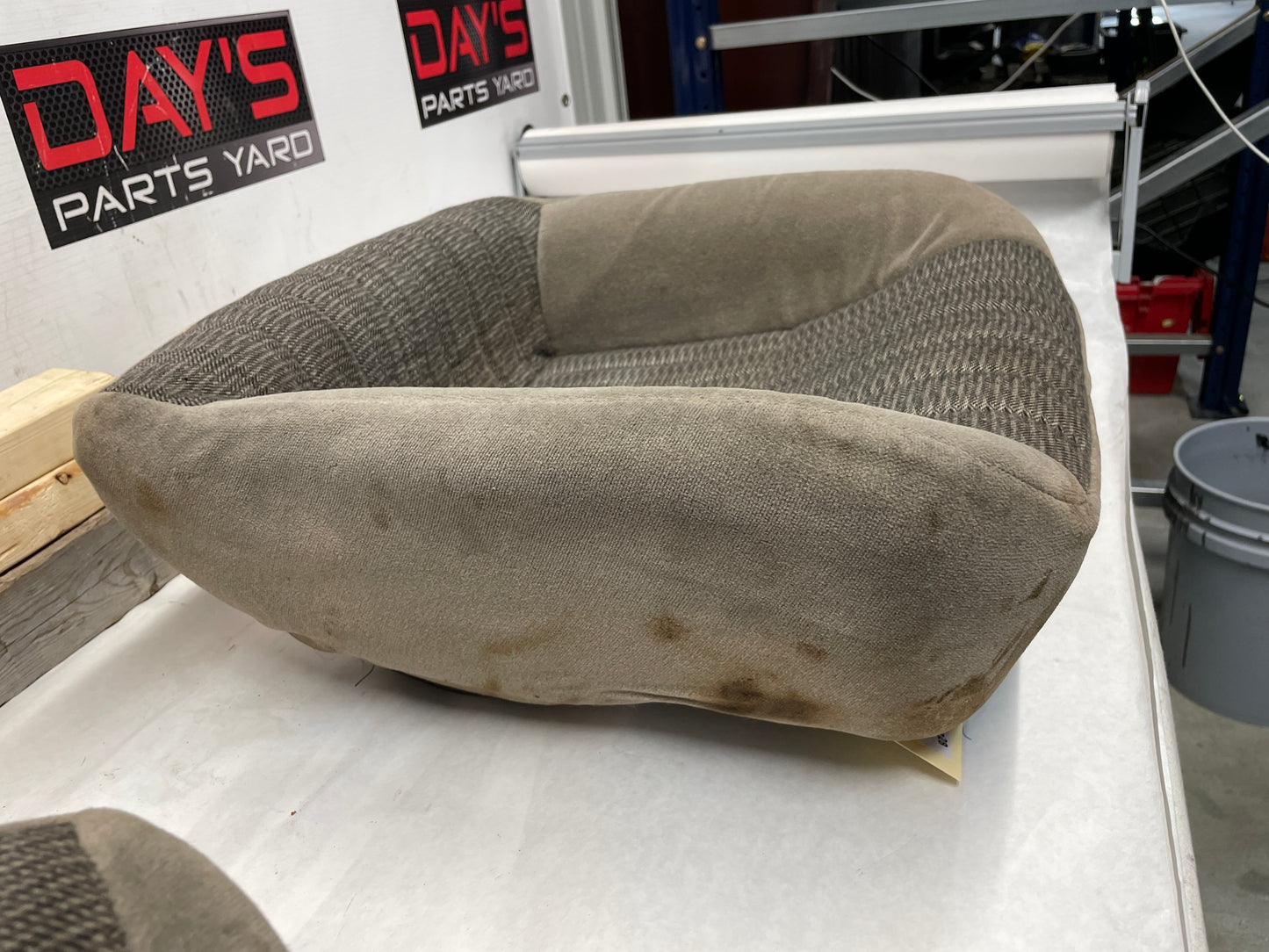 1998 Chevy Camaro Z28 Seats Fronts and Rears Tan Cloth OEM LOCAL PICK UP ONLY - Day's Parts Yard