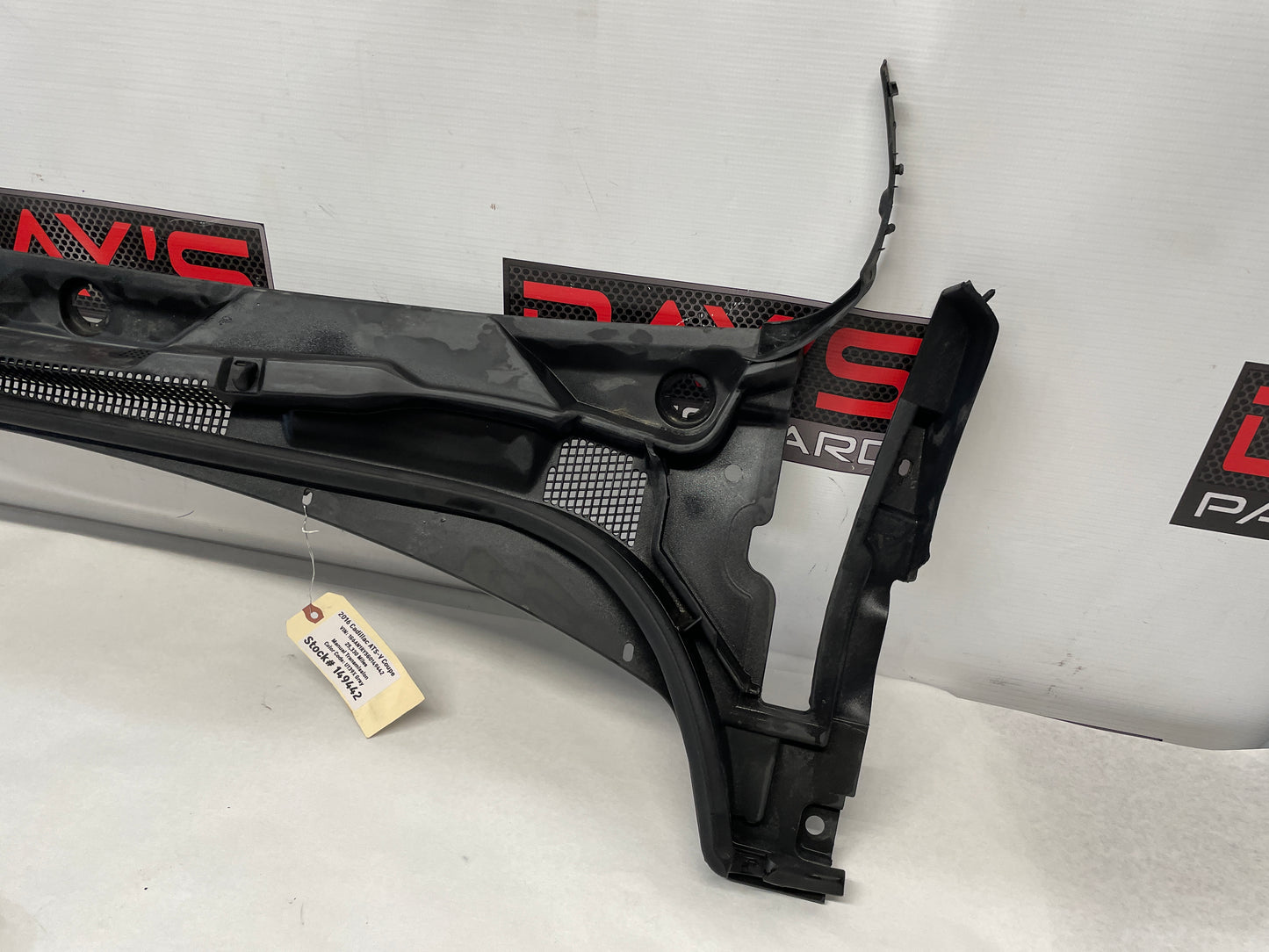 2016 Cadillac ATS-V Front Windshield Upper Cowl Air Inlet Grill Vent Panel OEM - Day's Parts Yard