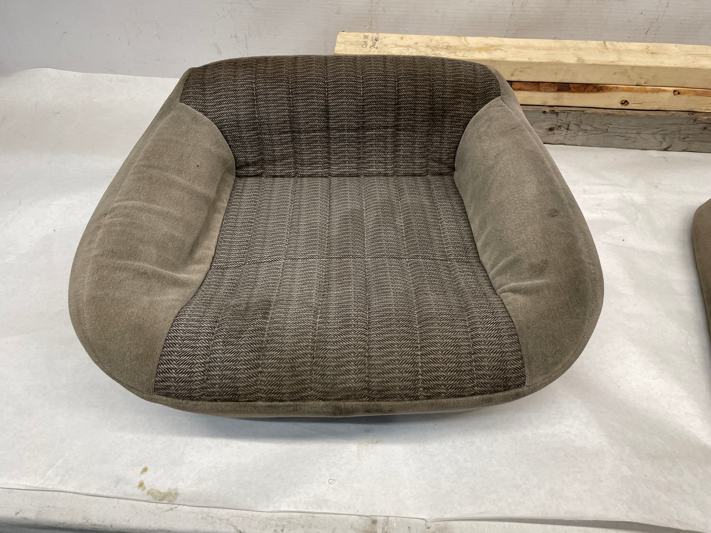 1998 Chevy Camaro Z28 Seats Fronts and Rears Tan Cloth OEM LOCAL PICK UP ONLY - Day's Parts Yard