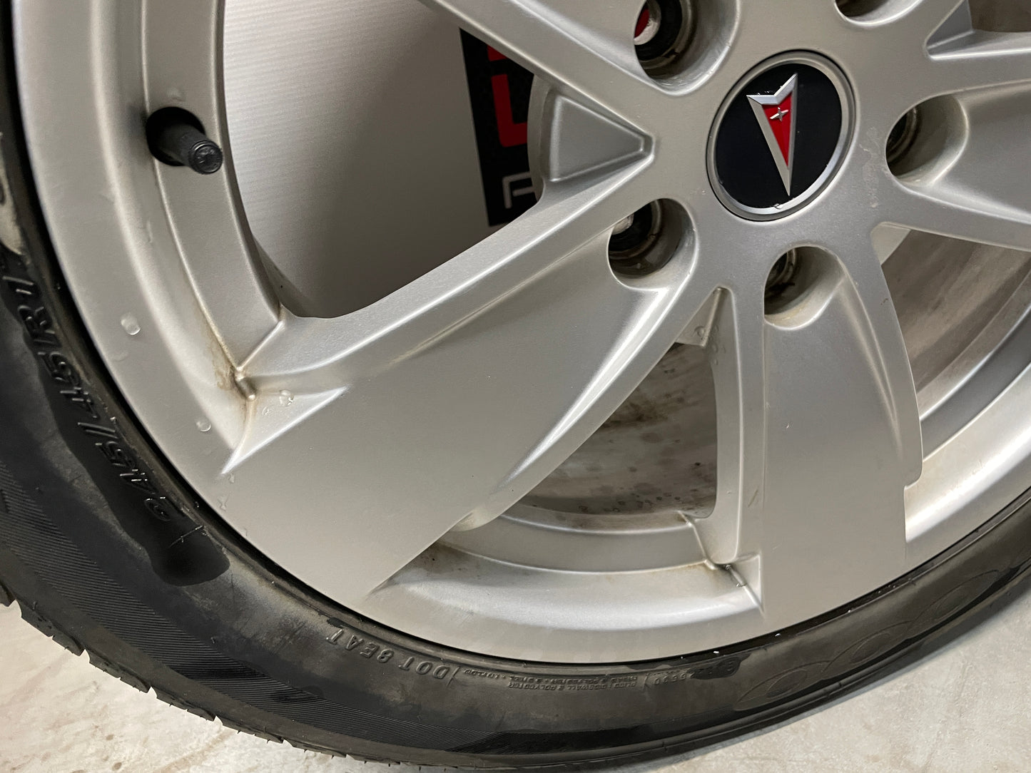 2004 Pontiac GTO Wheels and Tires 17X8 OEM - Day's Parts Yard