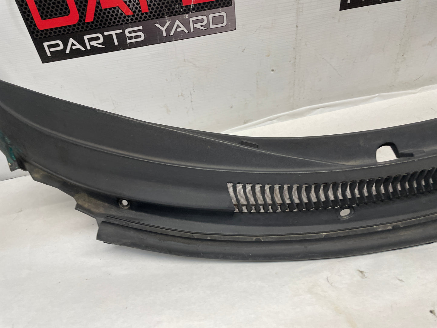 1998 Chevy Camaro Z28 Complete Windshield Wiper Cowl Panel Screen OEM - Day's Parts Yard