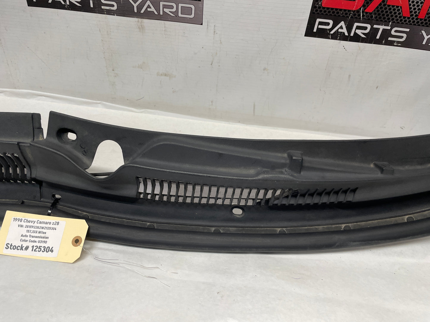 1998 Chevy Camaro Z28 Complete Windshield Wiper Cowl Panel Screen OEM - Day's Parts Yard