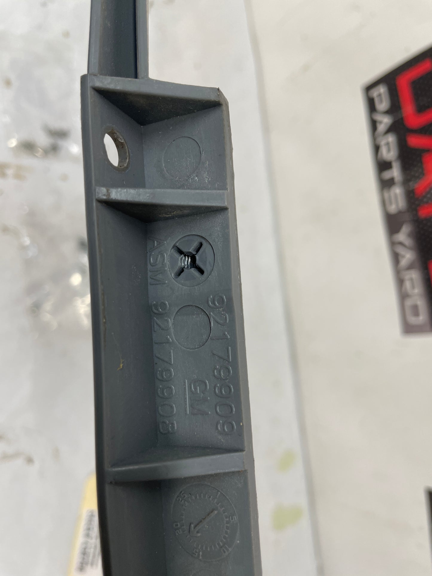 2005 Pontiac GTO RH & LH Rear Bumper Brackets Guides Supports OEM