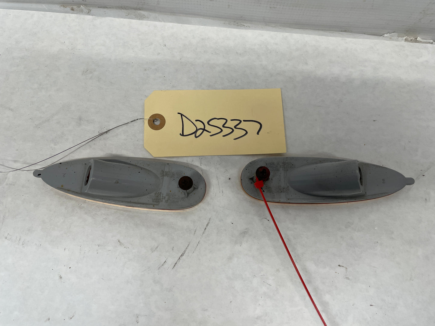 2006 Pontiac GTO RH & LH Front Bumper Turn Signal Marker Lights OEM - Day's Parts Yard