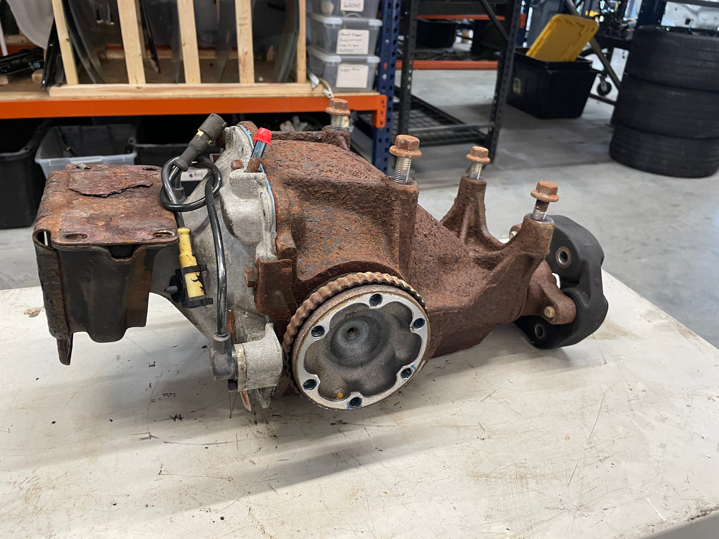 2006 Pontiac GTO Rear End Rearend Carrier Axle Differential 3.46 LSD OEM - Day's Parts Yard