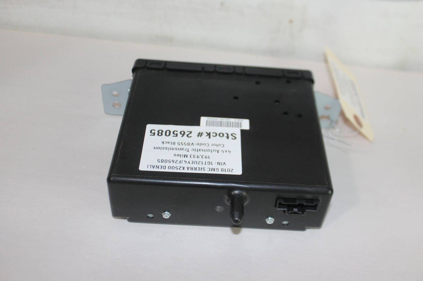 2018 GMC Sierra K2500 Denali Radio CD Disc Changer OEM - Day's Parts Yard