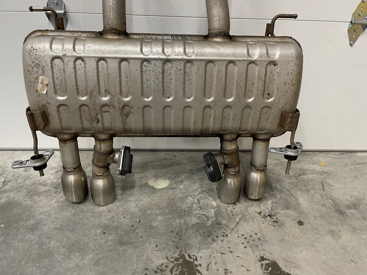 2016 Cadillac ATS-V Coupe Factory OEM Exhaust NPP Active Bi Mode Muffler - Day's Parts Yard