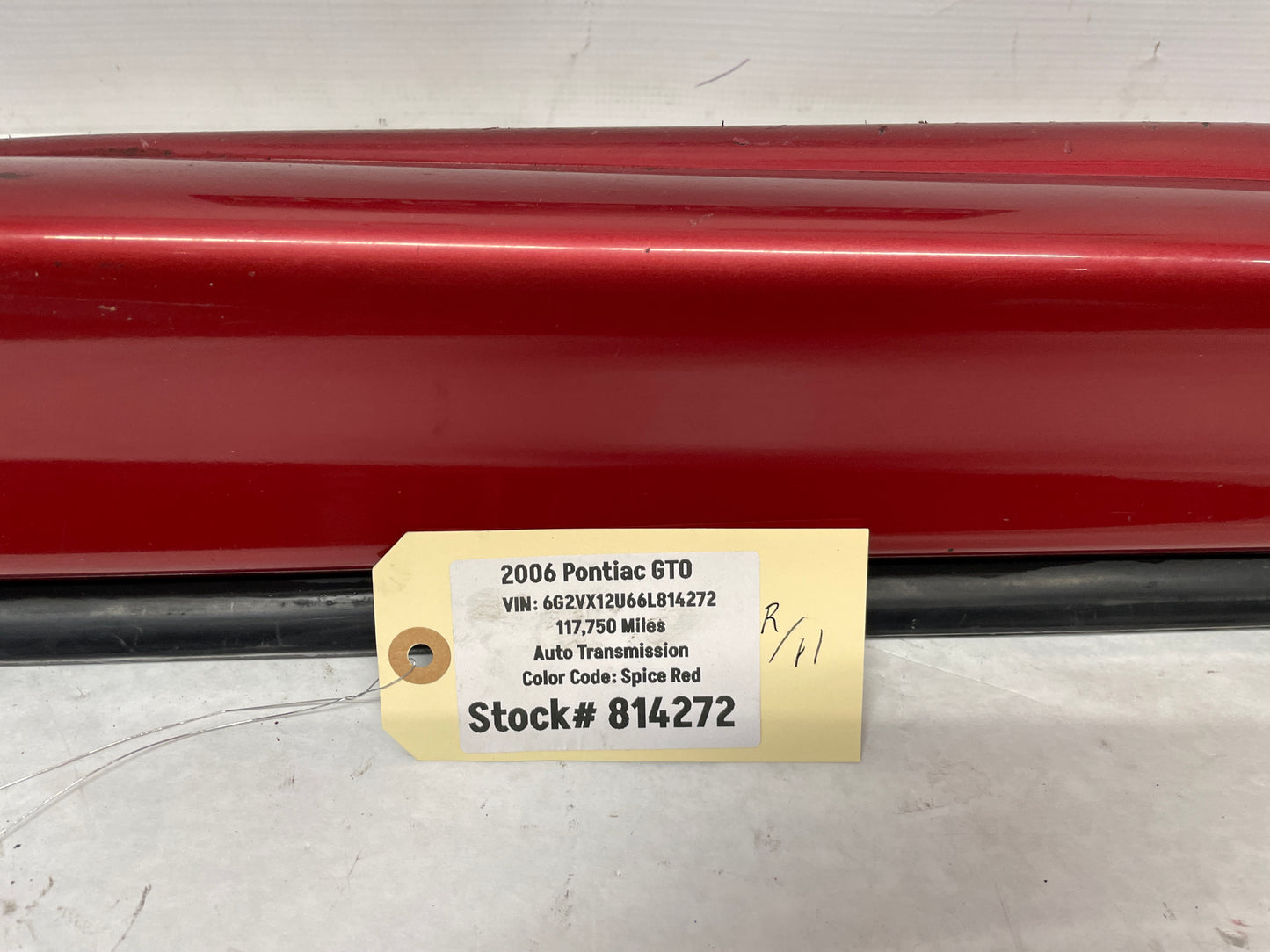 2006 Pontiac GTO RH Passenger Rocker Molding Side Skirt Panel Trim OEM - Day's Parts Yard