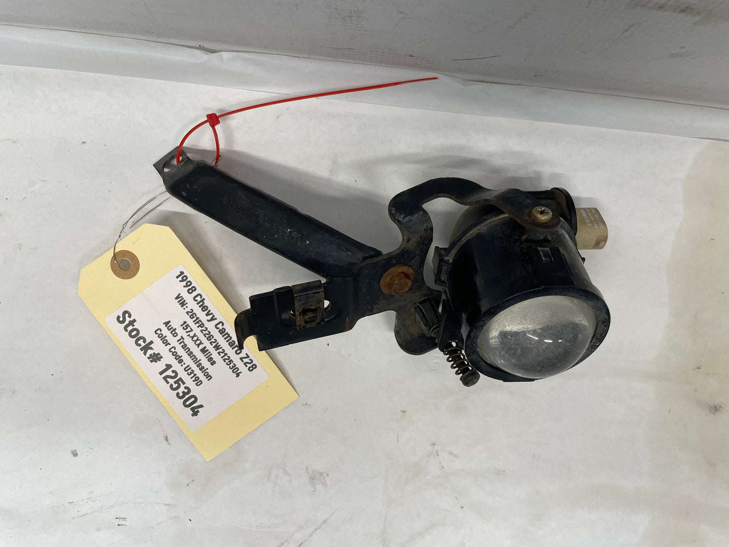 1998 Chevy Camaro Z28 RH Passenger Fog Light Lamp OEM - Day's Parts Yard