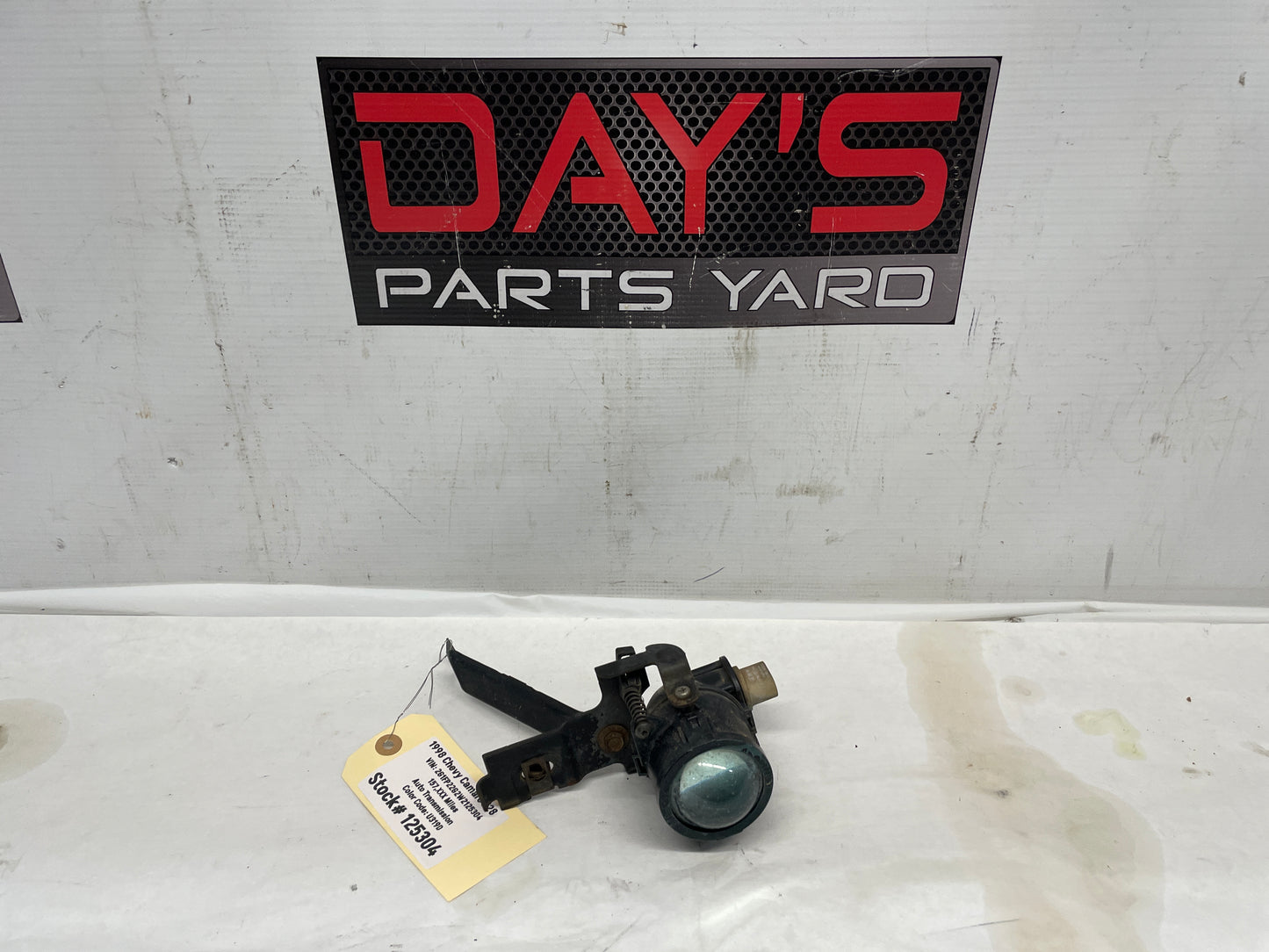 1998 Chevy Camaro Z28 LH Driver Fog Light Lamp OEM - Day's Parts Yard