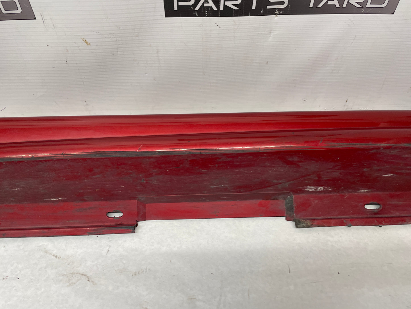 2006 Pontiac GTO LH Driver Rocker Molding Side Skirt Trim Panel OEM - Day's Parts Yard