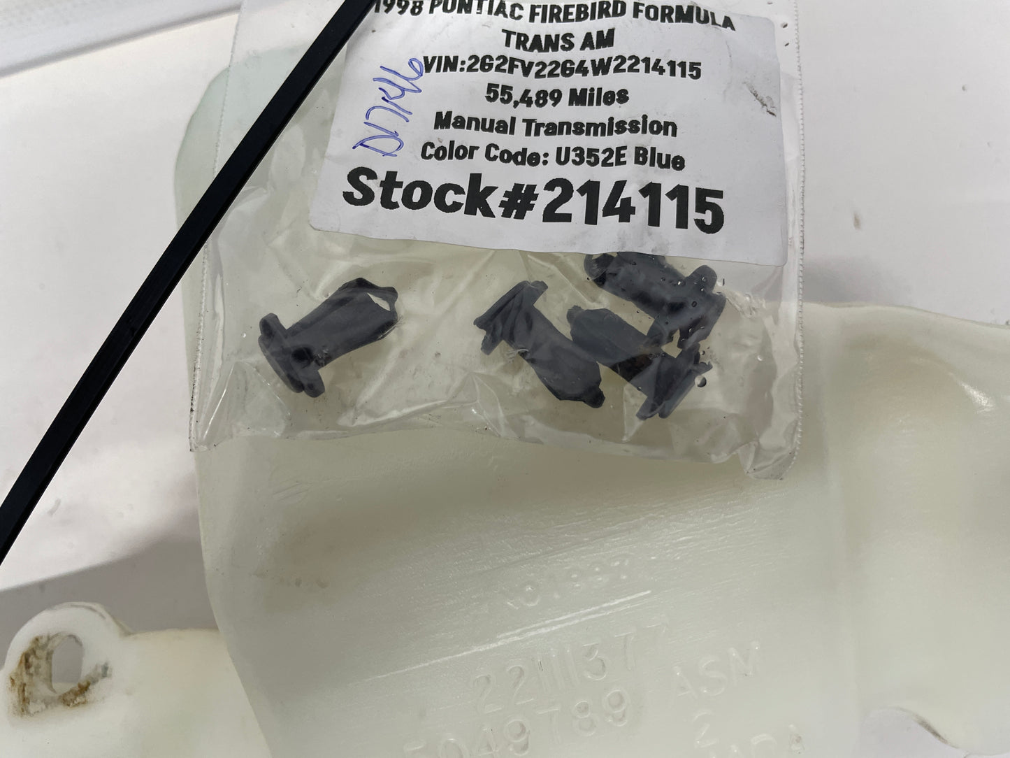 1998 Pontiac Firebird Formula Washer Fluid Reservoir Bottle - Day's Parts Yard