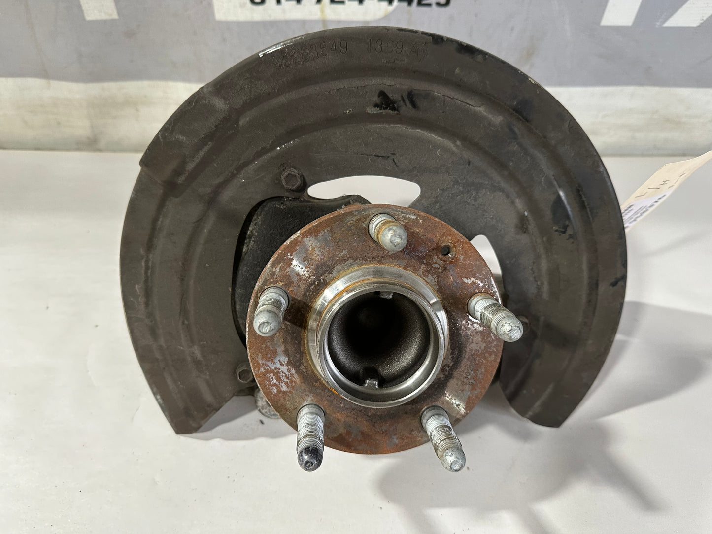 2014 Chevy SS Sedan Front LH Driver Spindle Hub Knuckle Assembly OEM - Day's Parts Yard