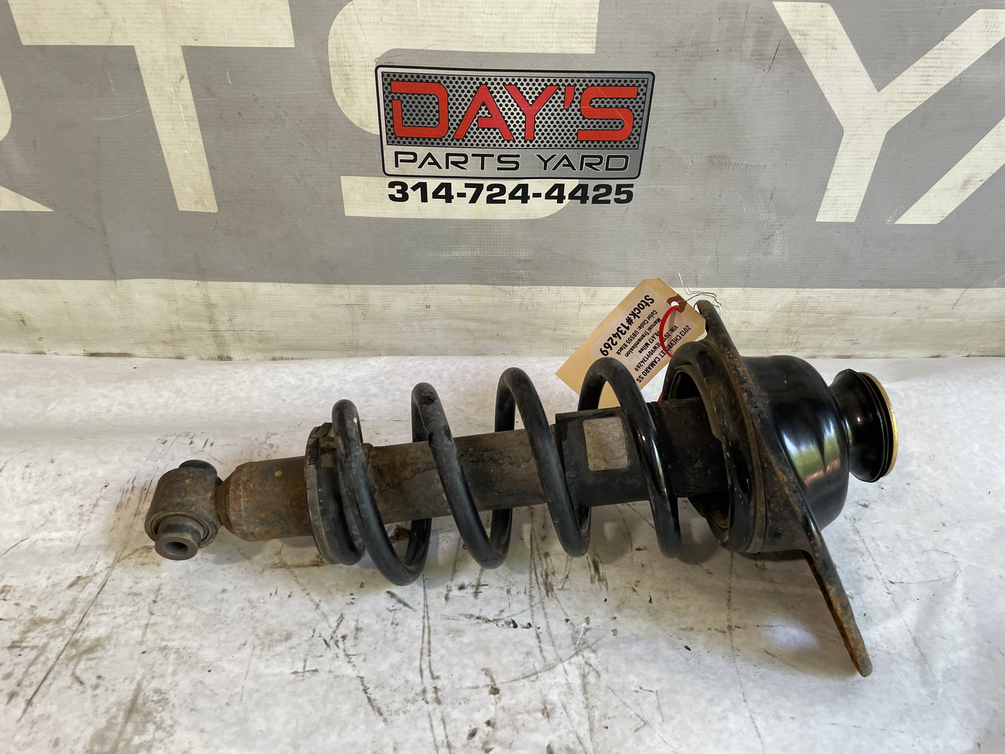 2013 Chevy Camaro SS Rear RH Passenger Shock Strut Absorber OEM - Day's Parts Yard