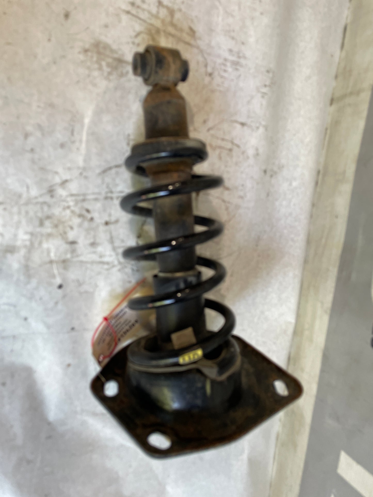 2013 Chevy Camaro SS Rear RH Passenger Shock Strut Absorber OEM - Day's Parts Yard