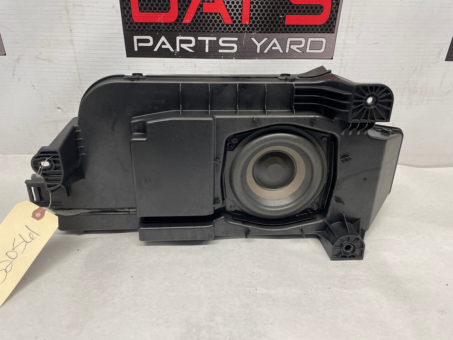 2018 Cadillac Escalade Sub Woofer Subwoofer Speaker OEM - Day's Parts Yard