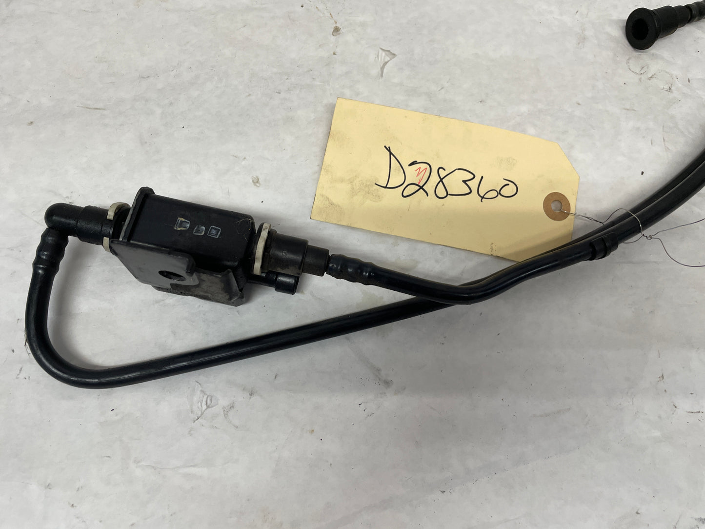 2011 Chevy C6 Corvette Grand Sport Fuel Purge Valve And Vacuum Lines OEM GM - Day's Parts Yard