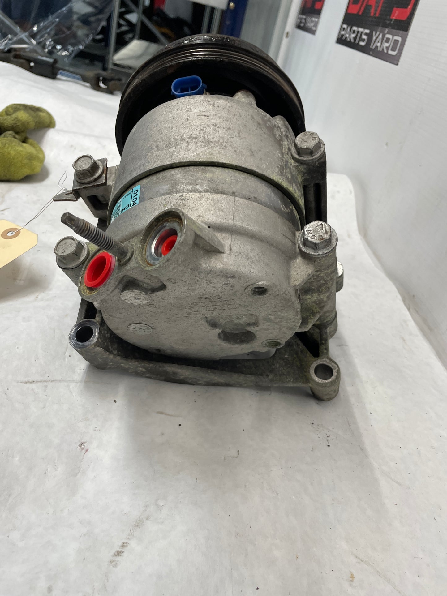 2006 Pontiac GTO AC Air Conditioner Compressor w/ Bracket OEM - Day's Parts Yard
