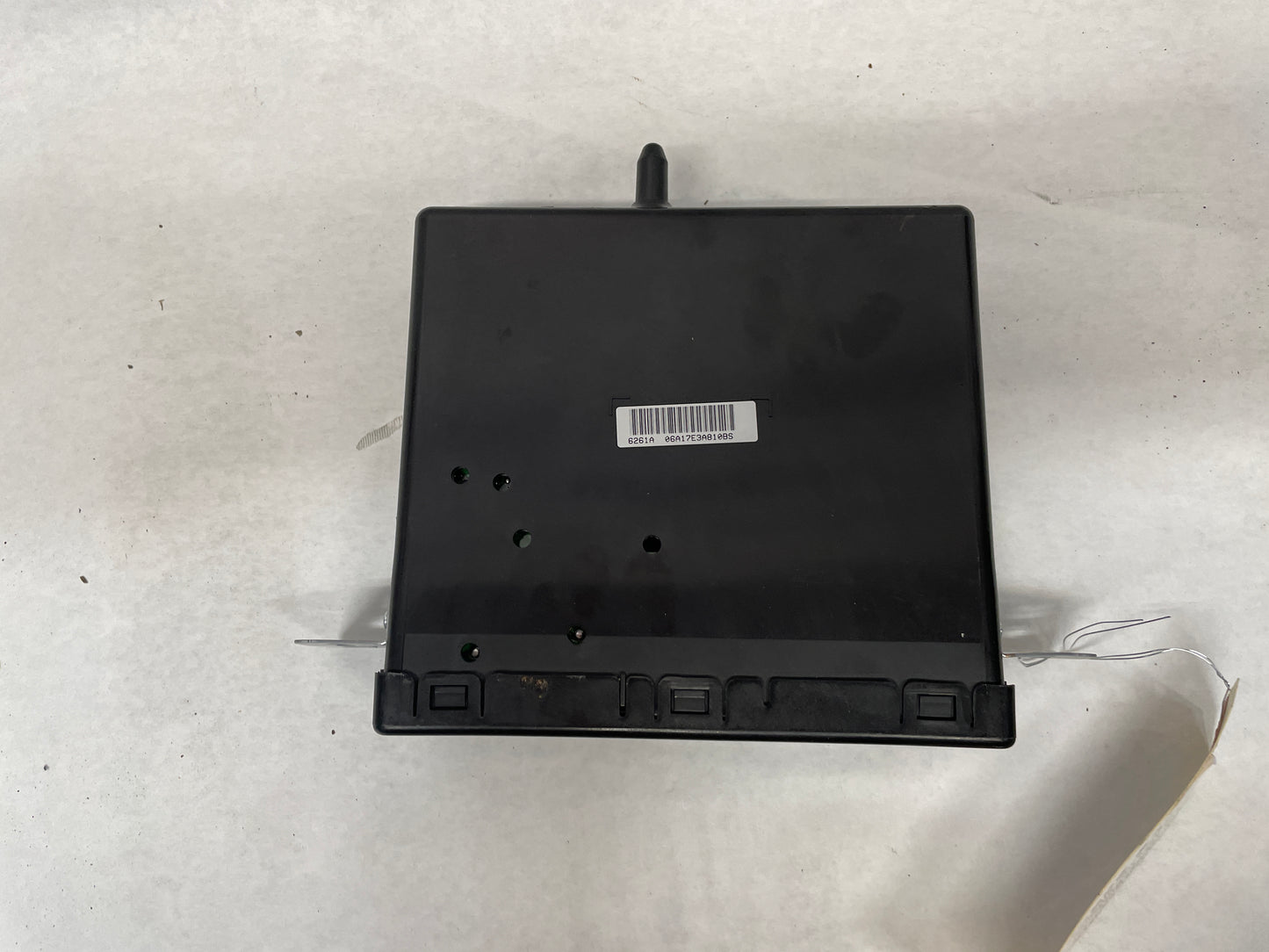 2018 Cadillac Escalade Radio Stereo CD Player Radio Receiver OEM - Day's Parts Yard