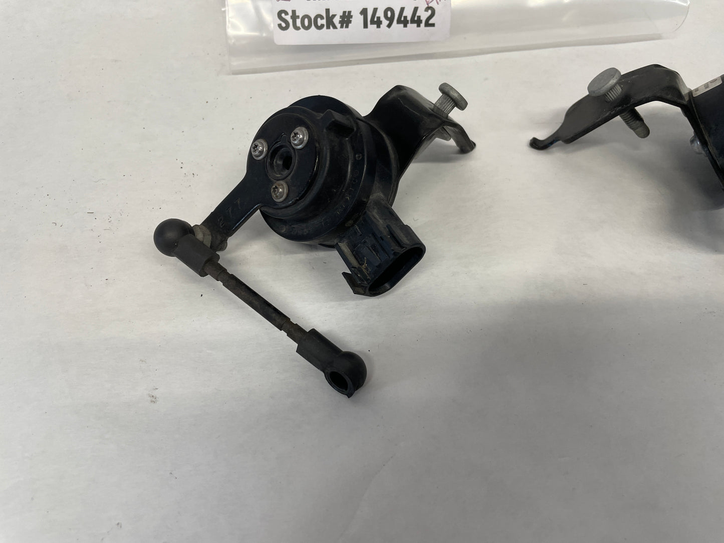 2016 Cadillac ATS-V Coupe Front Suspension Ride Height Leveling Sensors OEM - Day's Parts Yard
