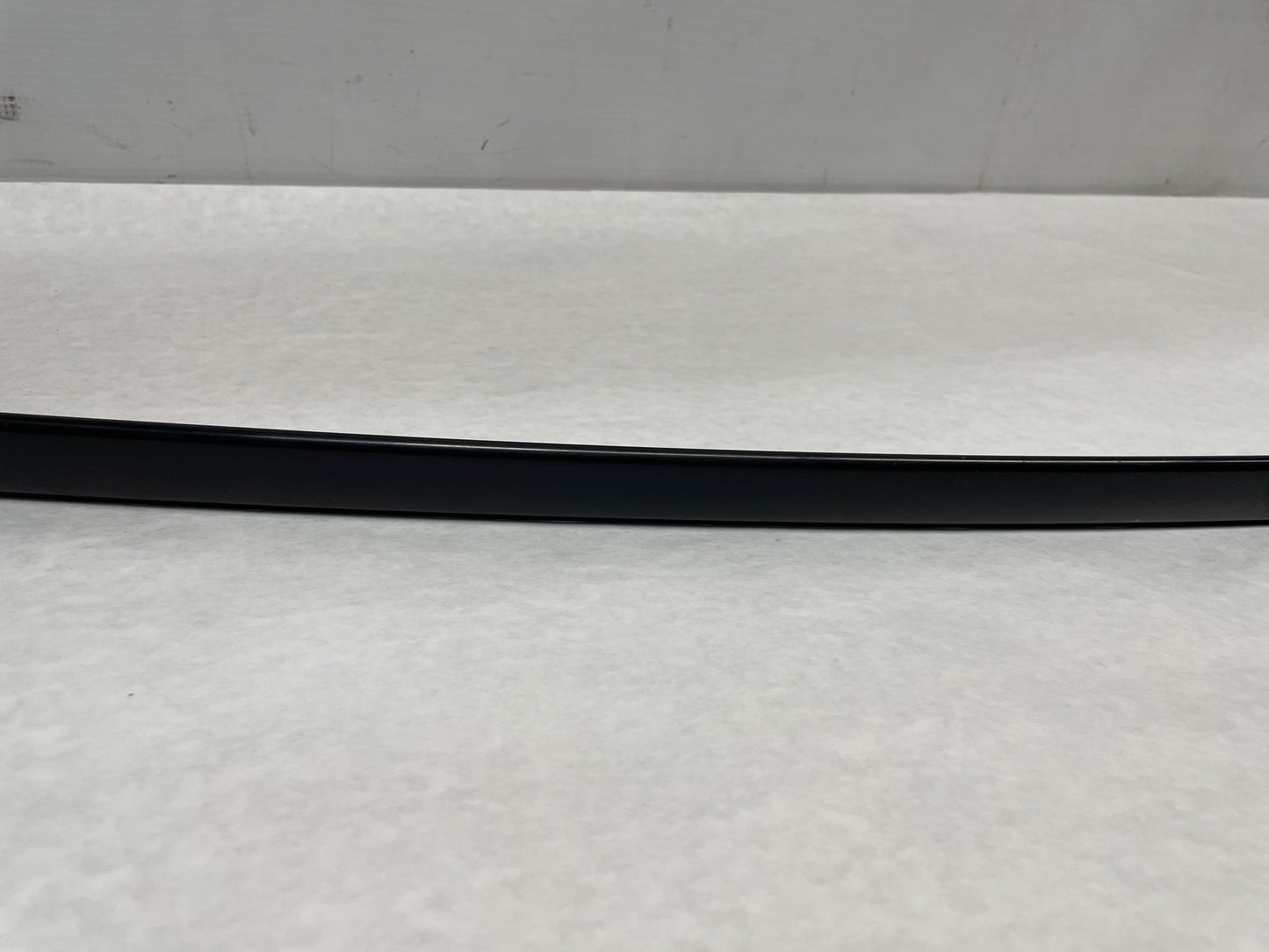 2006 Pontiac GTO RH & LH Roof Panel Joint Finish Trim Molding OEM - Day's Parts Yard