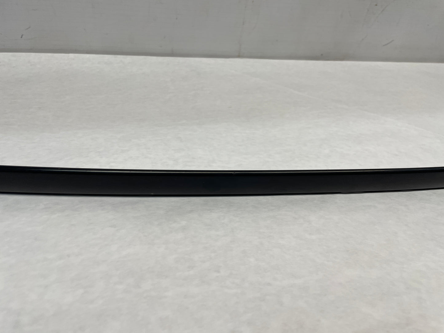 2006 Pontiac GTO RH & LH Roof Panel Joint Finish Trim Molding OEM - Day's Parts Yard