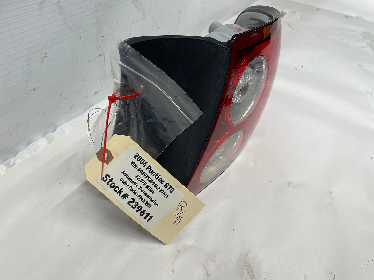 2004 Pontiac GTO RH Passenger Tail Light Taillight Lamp OEM - Day's Parts Yard