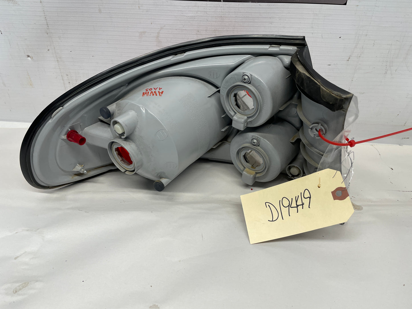 2004 Pontiac GTO RH Passenger Tail Light Taillight Lamp OEM - Day's Parts Yard