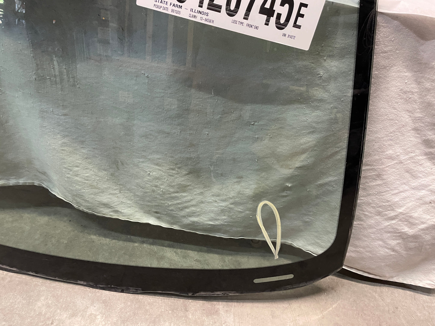 2006 Pontiac GTO Front Windshield Glass OEM LOCAL PICK UP ONLY - Day's Parts Yard