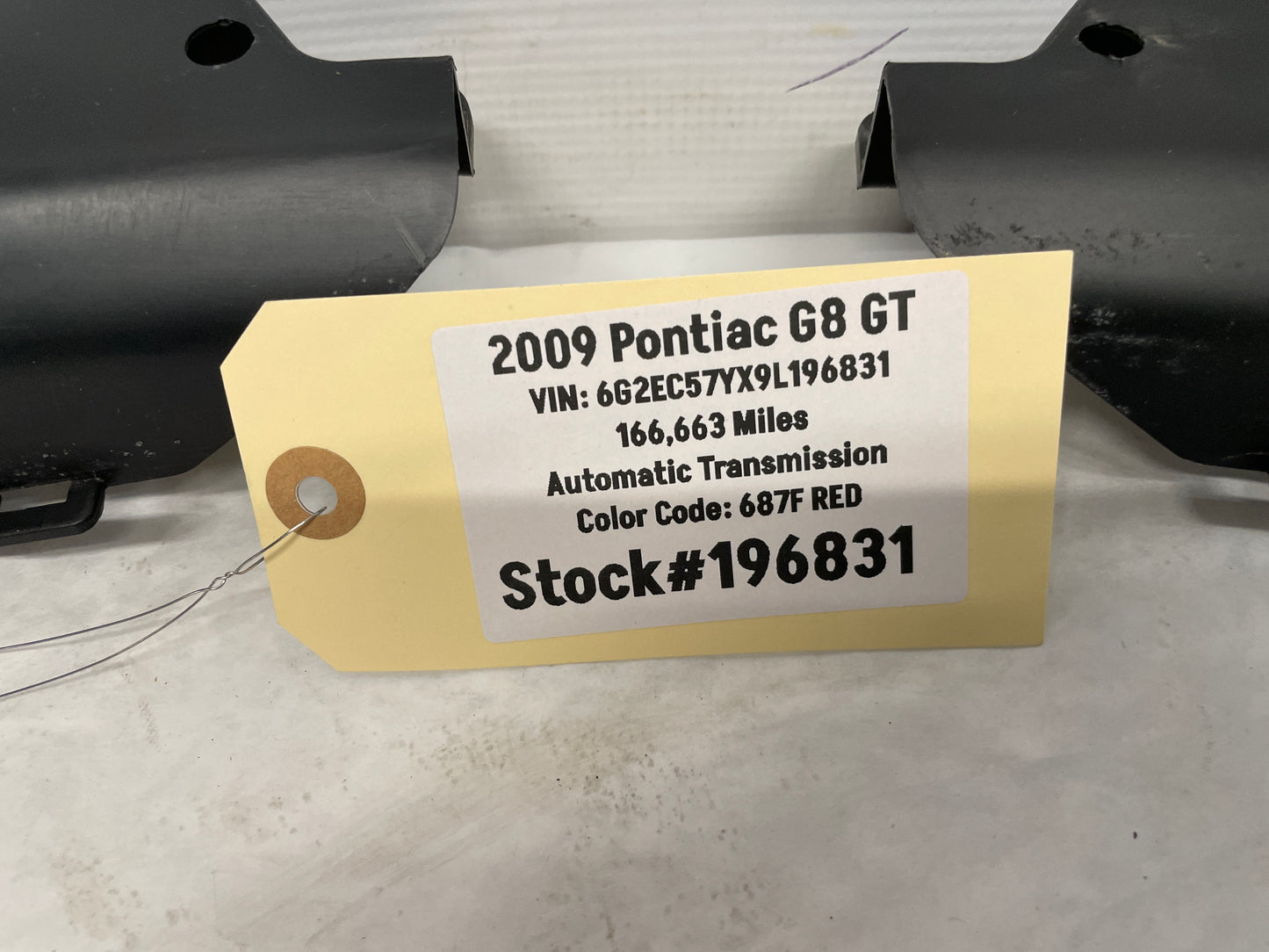 2009 Pontiac G8 GT RH & LH Lower B Pillar Carpet Retainer Trim Panel OEM - Day's Parts Yard
