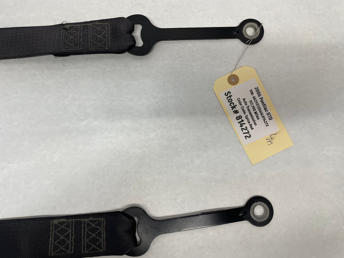 2006 Pontiac GTO RH & LH Front Seatbelt Retractors Set OEM - Day's Parts Yard