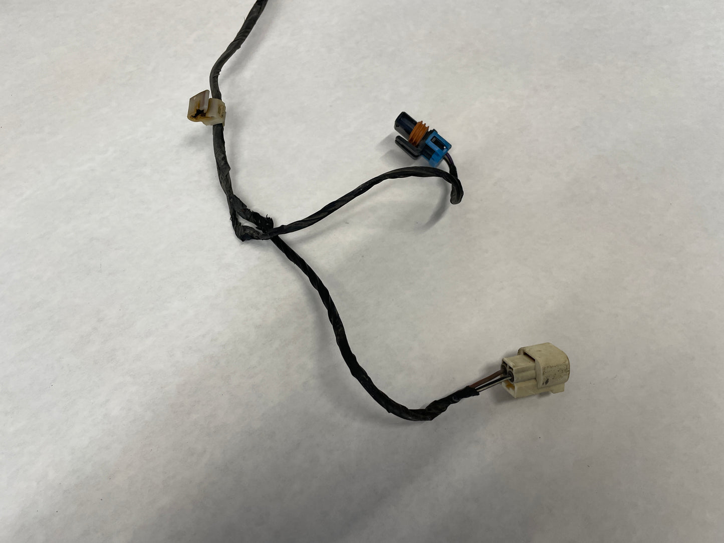 2006 Pontiac GTO Front Bumper Fog Light Lamp Wire Wiring Harness OEM - Day's Parts Yard