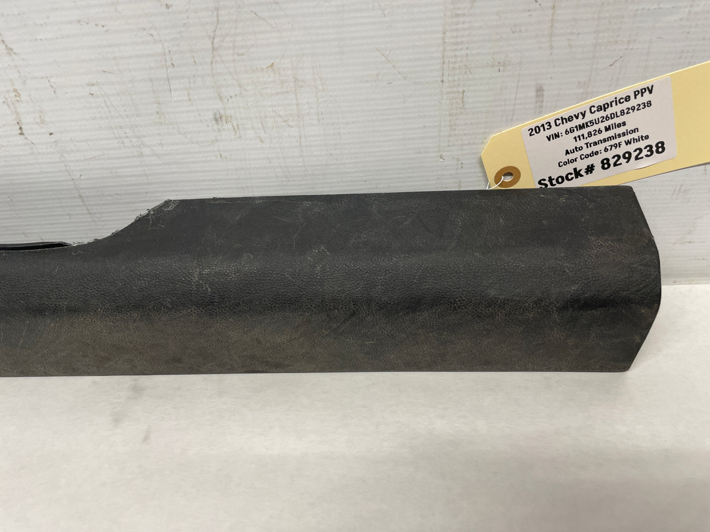 2013 Chevy Caprice PPV RH Passenger Front Door Sill Kick Panel Scuff Plate Trim Molding OEM - Day's Parts Yard