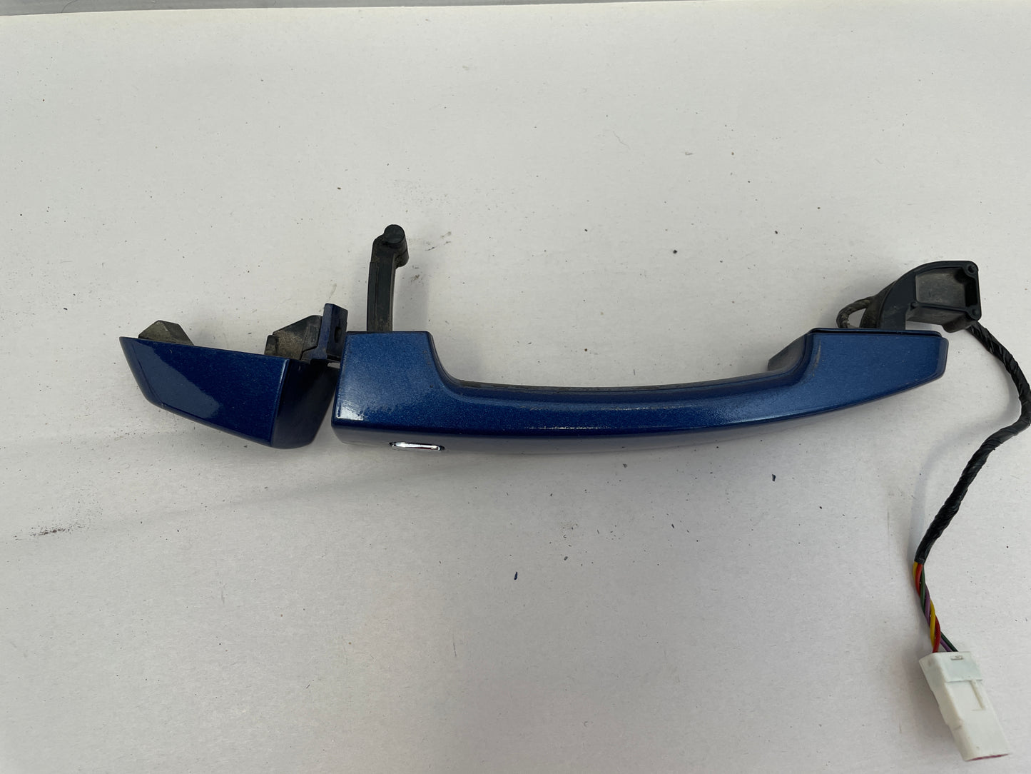 2019 Chevy Camaro SS Front RH Passenger Exterior Door Handle OEM - Day's Parts Yard