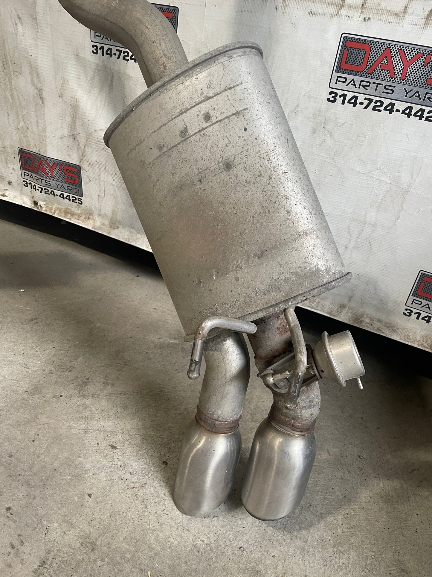 2013 Chevy Camaro SS NPP Bi Mode Factory Exhaust Mufflers OEM LOCAL PICK UP - Day's Parts Yard