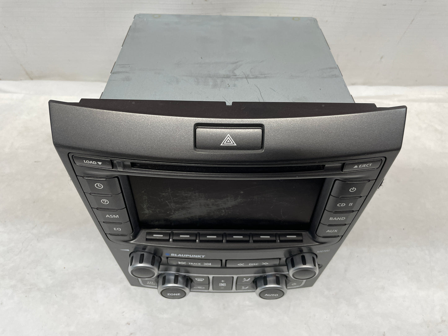 2009 Pontiac G8 GT Blaupunkt Radio CD Player Stereo Dash Control Unit OEM - Day's Parts Yard