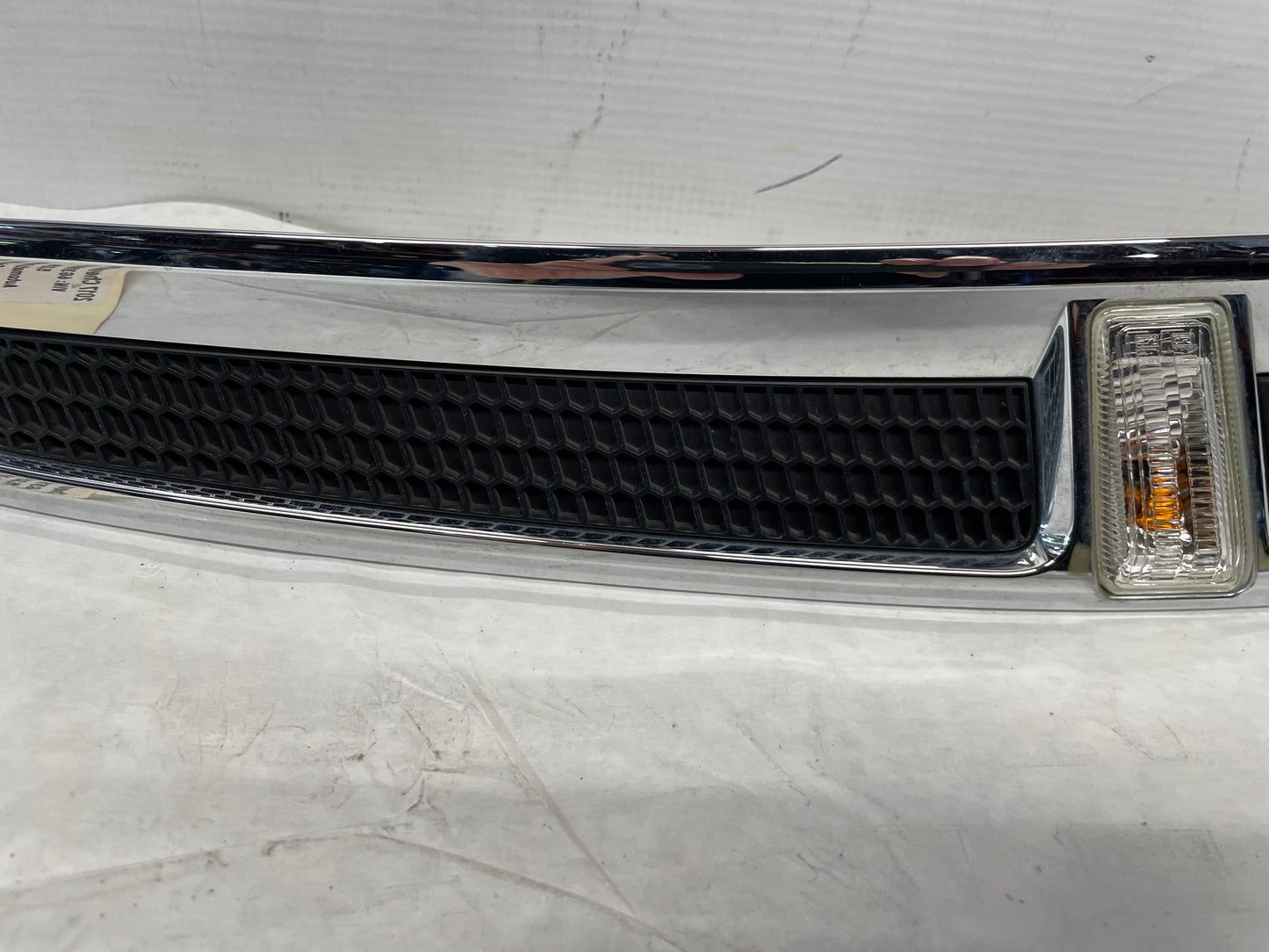 2017 Chevy SS Sedan RH Passenger Fender Marker Light OEM - Day's Parts Yard