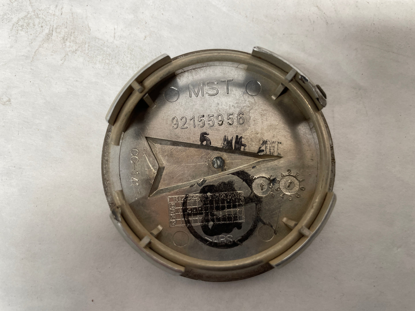 2006 Pontiac GTO Wheel Center Caps OEM - Day's Parts Yard