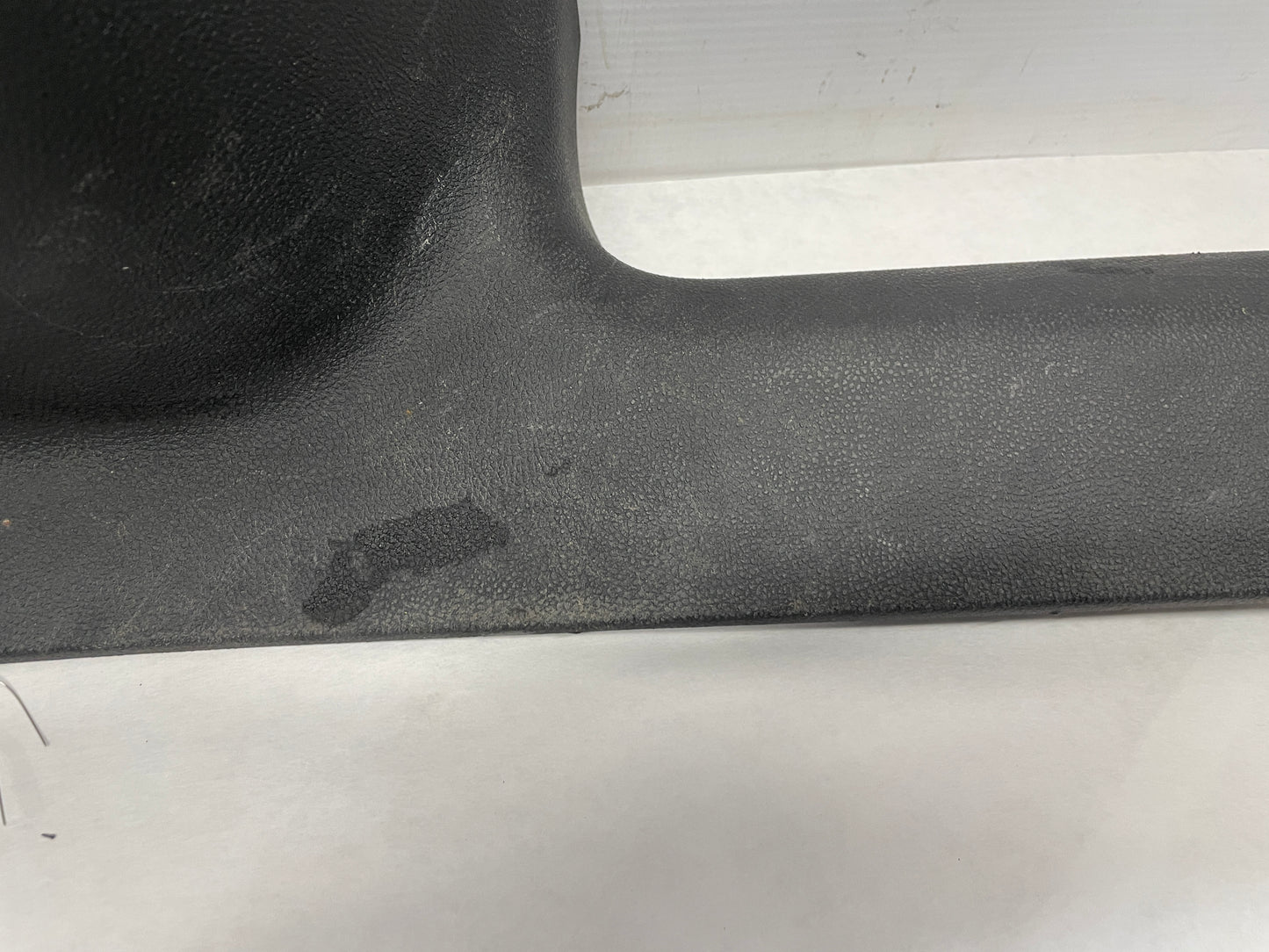 2013 Chevy Caprice PPV RH & LH Rear Door Carpet Retainer Sill Trim Panel Molding OEM - Day's Parts Yard