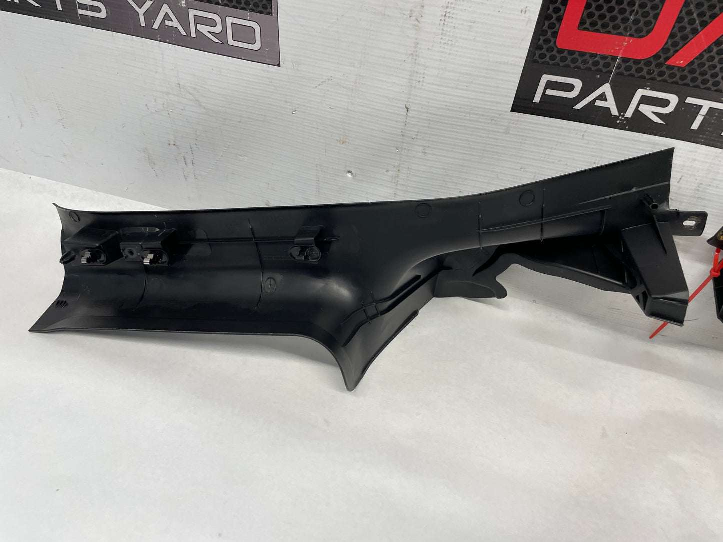 2013 Chevy Caprice PPV RH & LH Rear Door Carpet Retainer Sill Trim Panel Molding OEM - Day's Parts Yard