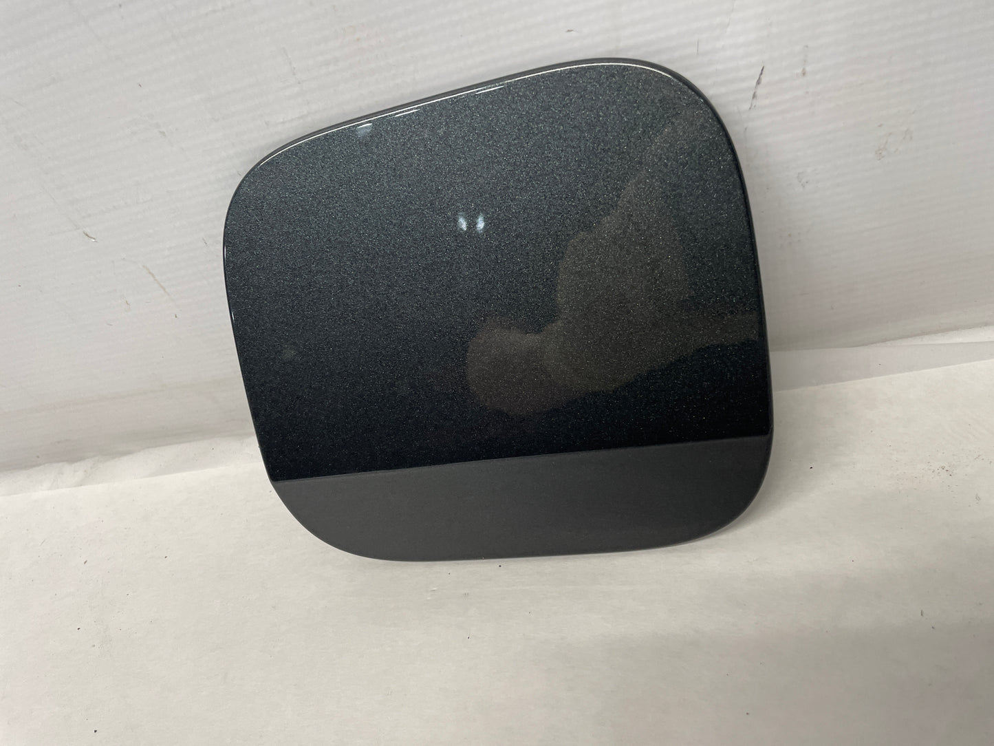 2016 Cadillac ATS-V Coupe Fuel Gas Tank Door Lid Cover OEM - Day's Parts Yard