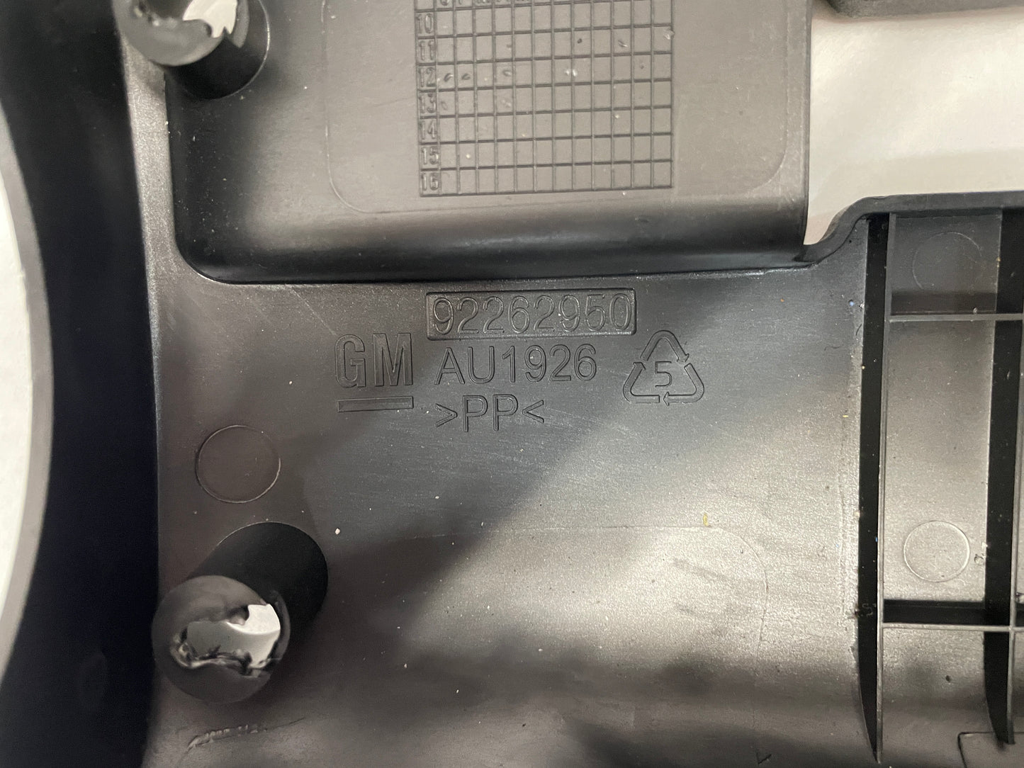 2013 Chevy Caprice PPV Steering Column Calm Shell Shroud Cover Trim OEM - Day's Parts Yard