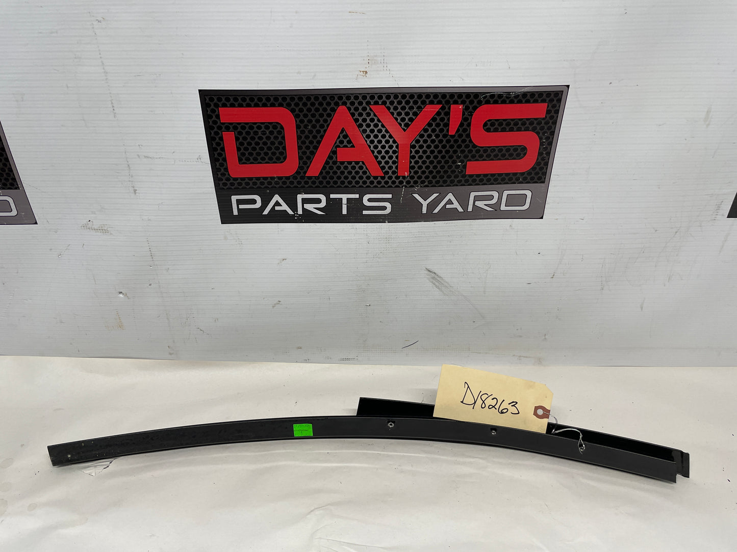 2009 Pontiac G8 GT LH Driver Rear Door Rear Pillar Post Applique Trim OEM - Day's Parts Yard