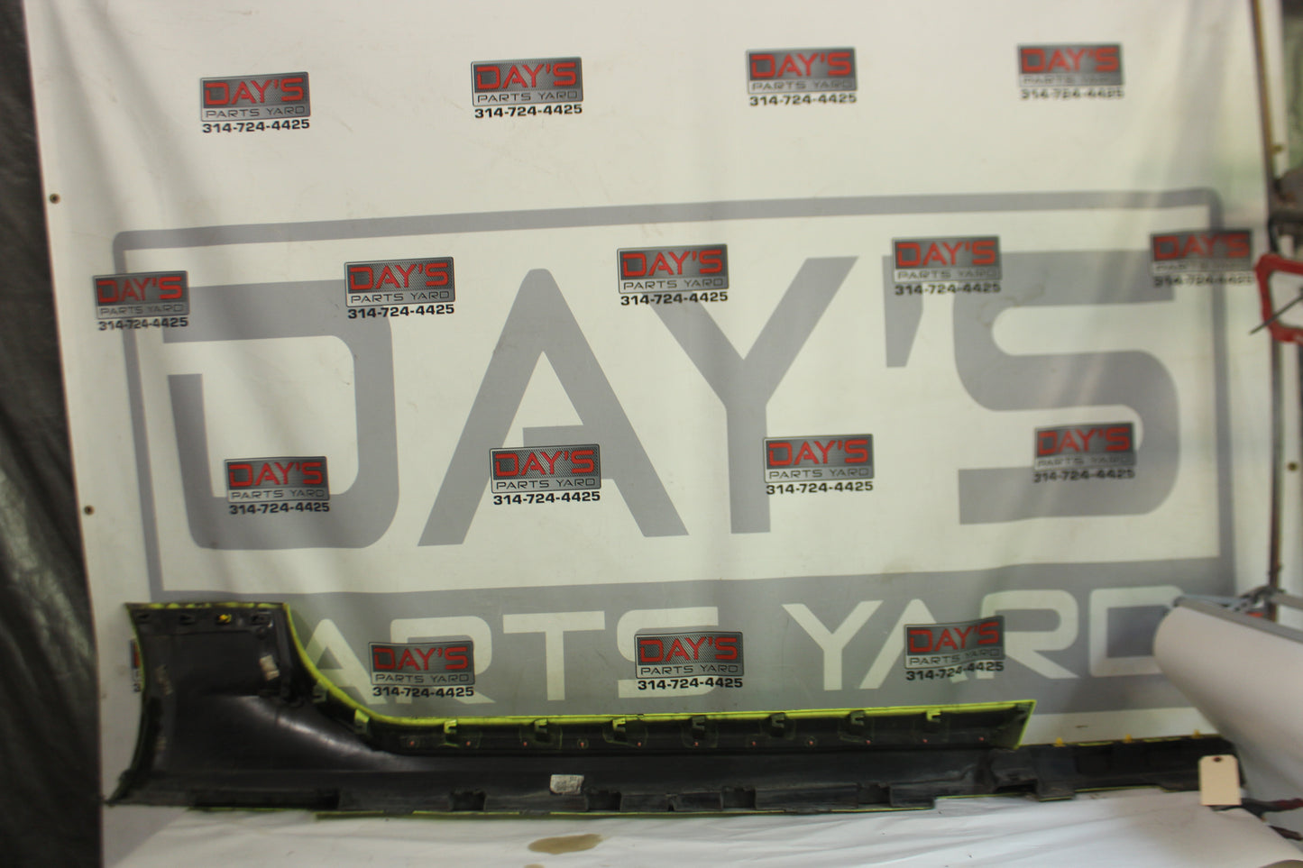 2019 Chevy Camaro SS 1LE LH Driver Rocker Molding Panel OEM - Day's Parts Yard