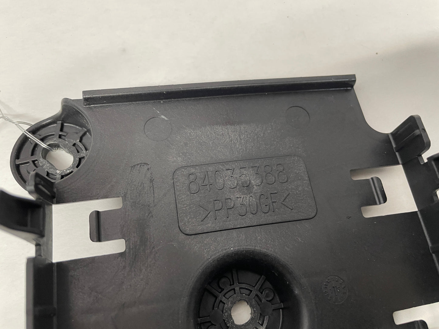 2016 Cadillac ATS-V Coupe Keyless Entry Control Module Bracket OEM - Day's Parts Yard