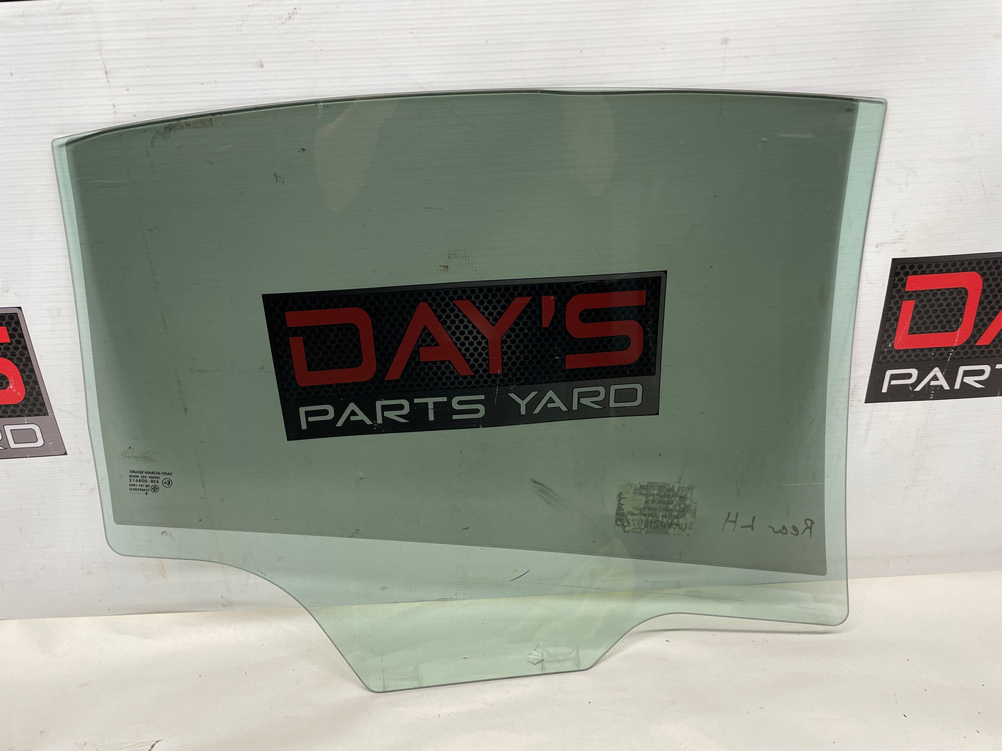 2009 Pontiac G8 GT LH Driver Rear Door Window Glass OEM - Day's Parts Yard