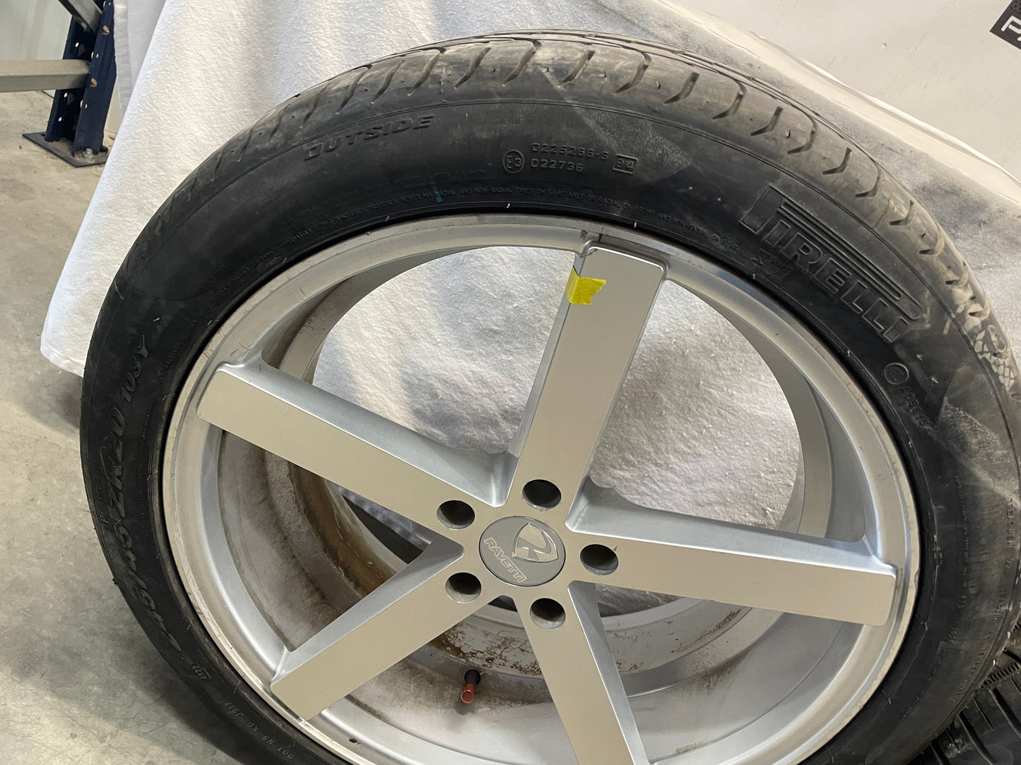 2012 Chevy Camaro SS Ravetti M13 Wheel and Tire Set 20X8.5 LOCAL PICK UP - Day's Parts Yard