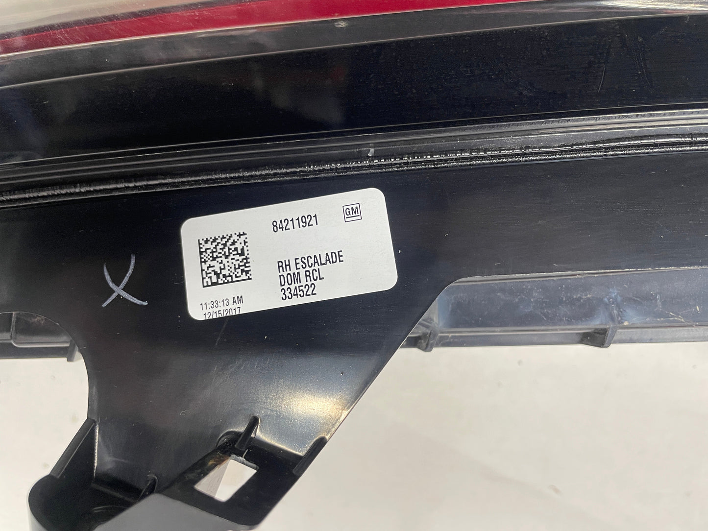 2018 Cadillac Escalade RH Passenger Taillight Tail Light Lamp Assembly OEM - Day's Parts Yard
