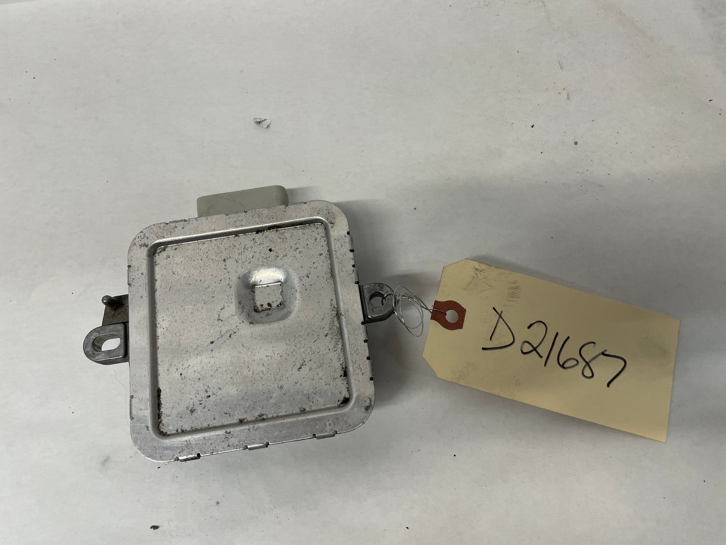 2016 Cadillac ATS-V Coupe Fuel Pump Power Control Module OEM - Day's Parts Yard